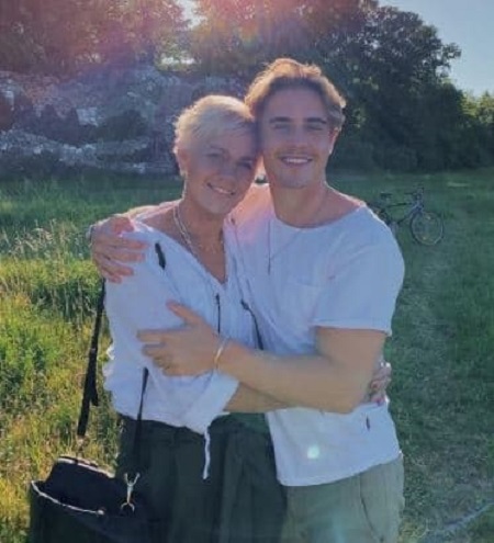 Hendrik Giesler Mother